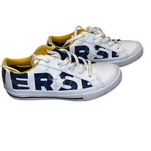 Converse Chuck Taylor All Star Low Sneakers – Youth Size 1